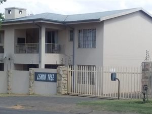 2 Bed Apartment in Modelpark