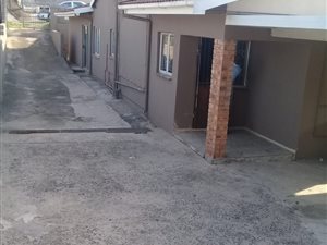 3 Bed House in Shastri Park
