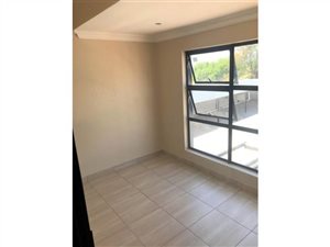 2 Bed Apartment in Pomona