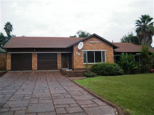3 Bed House in Del Judor
