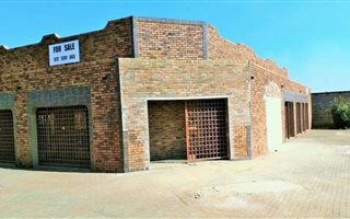 Industrial space in Lenasia