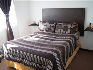 2 Bed House in Bracken Heights