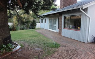 4 Bedroom House in Bordeaux