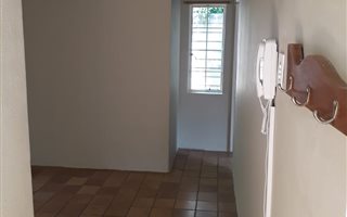 1 Bedroom Garden Cottage in Rietondale