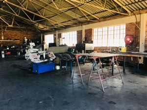 Commercial space in Springs Central