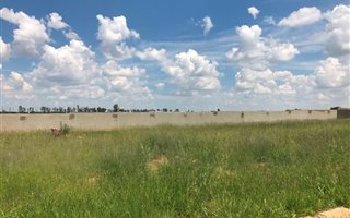 420 m² Land available in Flamwood