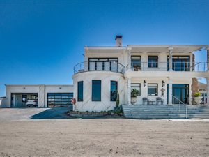 3.6 ha Farm in Schaap Kraal