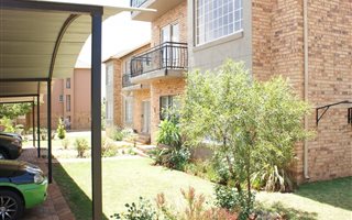 3 Bedroom Apartment in Noordheuwel