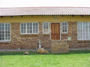 2 Bedroom Apartment in Vaalpark
