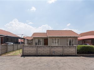 2 Bedroom Townhouse in Evans Park