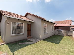 2 Bed Townhouse in Evans Park