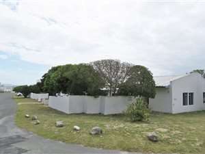 4 Bed House in Arniston