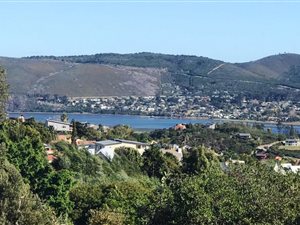 1216 m² Land available in Knysna Heights