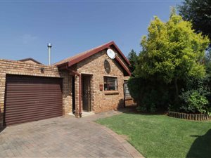 2 Bed Townhouse in Pomona