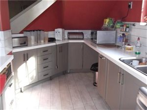 3 Bed House in Bryanston