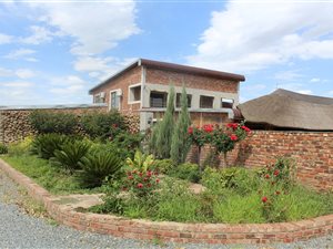 17.1 ha Farm with House in Harpington