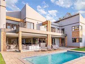 5 Bed House in Senderwood
