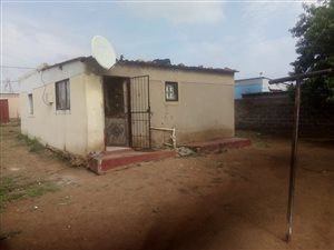 2 Bed House in Lakeside