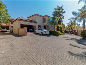 4 Bed House in Thatchfield