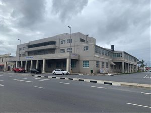 3178 m² Commercial space in Quigney
