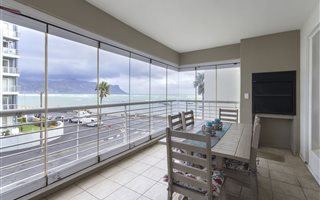 2 Bedroom Apartment in Beachroad