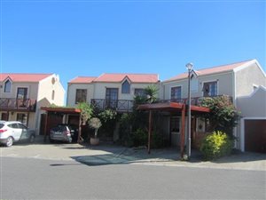 3 Bed Duplex in Heritage Park