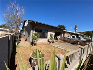 2 Bed House in Albertynshof