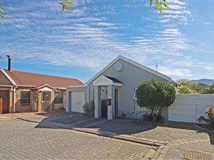 2 Bed House in Ottery