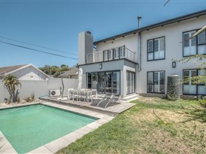 3 Bed House in South End