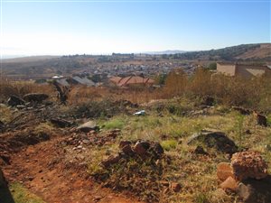 976 m² Land available in Zakariyya Park