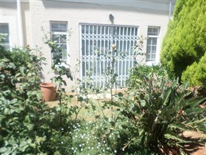 2 Bed Apartment in Sterrewag