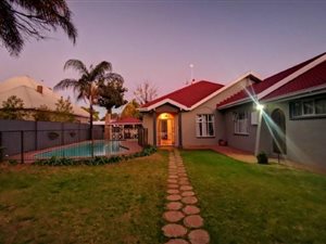 4 Bed House in Klisserville
