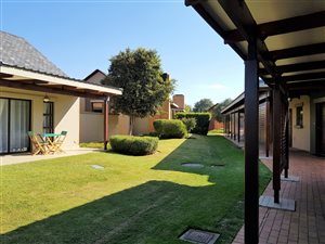 Bachelor apartment in Retire at Midstream