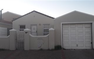 2 Bedroom House in Mitchells Plain