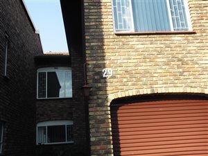 3 Bed Duplex in Brackendowns