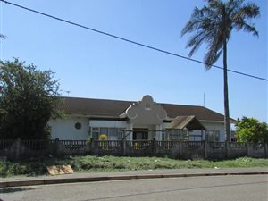 7 Bed House in Wyebank
