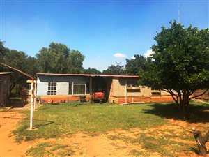 7 ha Farm in Byenespoort