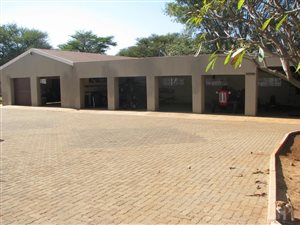 10 ha Farm in Naboomspruit