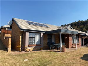 2 Bed Townhouse in Bronberg