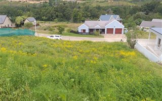 688 m² Land available in Green Pastures