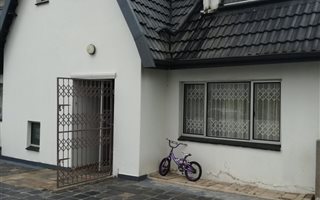 4 Bedroom House in Shallcross