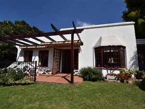 3 Bed Apartment in Waterkloof Ridge