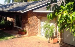 3 Bedroom House in Colts Hill