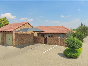 3 Bed Simplex in Theresa Park