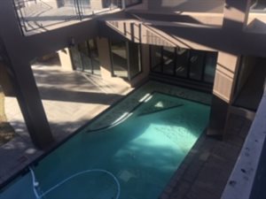 6 Bed House in Eagle Canyon Golf Estate
