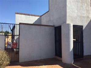 3 Bed House in Lenasia South