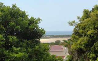6 Bedroom House in Still Bay West