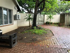 2 Bed Townhouse in Meerensee