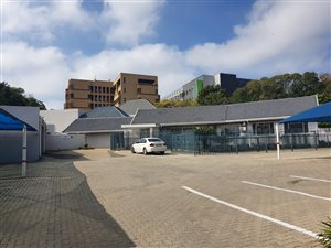 1600 m² Commercial space in Ferndale