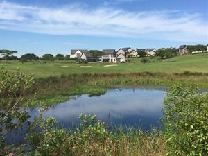 811 m² Land available in Cotswold Downs Estate